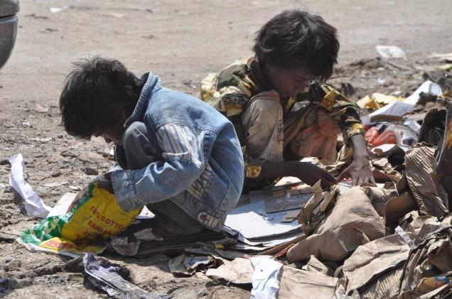 02IN_CHILDLABOUR_100310f